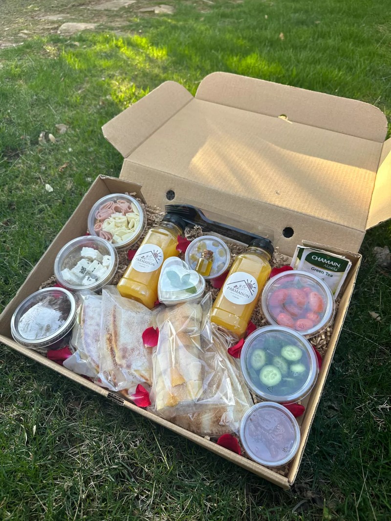 Cover Picture 1 Of PARMAISON